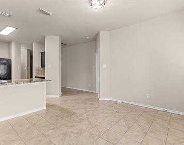 2517 Carolina Drive - Photo Thumbnail 8