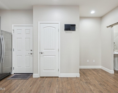 1406 W Main Street - Photo Thumbnail 8