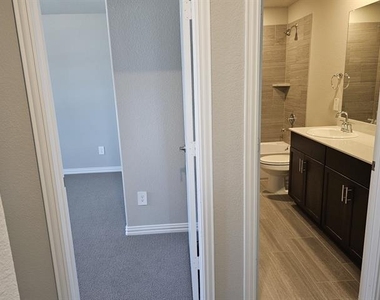 1301 Corkwood Drive - Photo Thumbnail 13