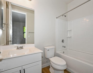 4236 N 27th Street - Photo Thumbnail 7