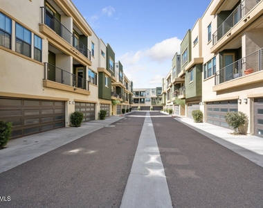 4236 N 27th Street - Photo Thumbnail 2
