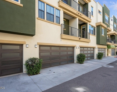 4236 N 27th Street - Photo Thumbnail 3