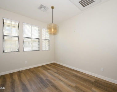 4236 N 27th Street - Photo Thumbnail 15