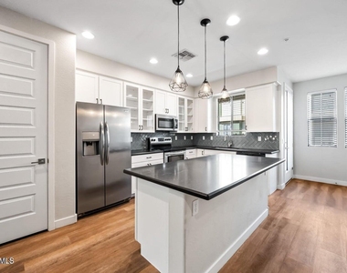 4236 N 27th Street - Photo Thumbnail 11