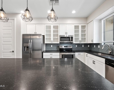 4236 N 27th Street - Photo Thumbnail 19
