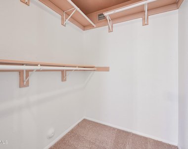 6830 E Paradise Lane - Photo Thumbnail 22