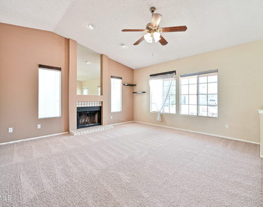 6830 E Paradise Lane - Photo Thumbnail 3