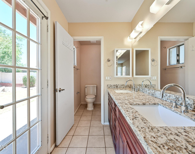 6830 E Paradise Lane - Photo Thumbnail 19