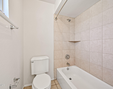 6830 E Paradise Lane - Photo Thumbnail 20