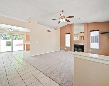 6830 E Paradise Lane - Photo Thumbnail 2