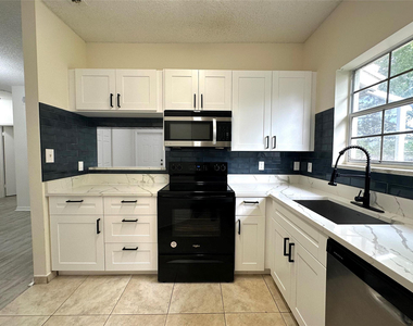 641 Cypress Lake Boulevard - Photo Thumbnail 13