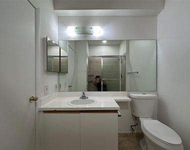 641 Cypress Lake Boulevard - Photo Thumbnail 18