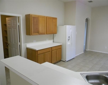 11929 Porcupine Drive - Photo Thumbnail 9