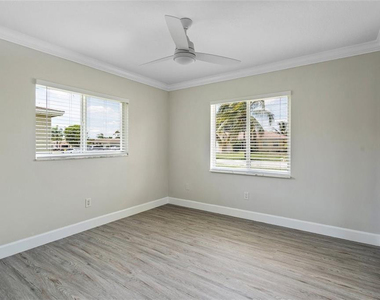 10884 Gantry Street - Photo Thumbnail 16