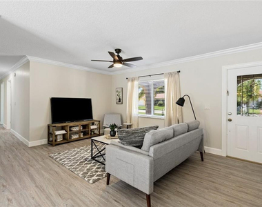 10884 Gantry Street - Photo Thumbnail 3