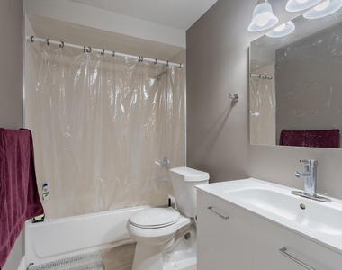 8100 Geneva Court - Photo Thumbnail 14
