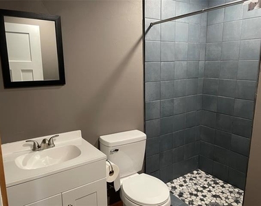 3403 Broadview Court - Photo Thumbnail 5
