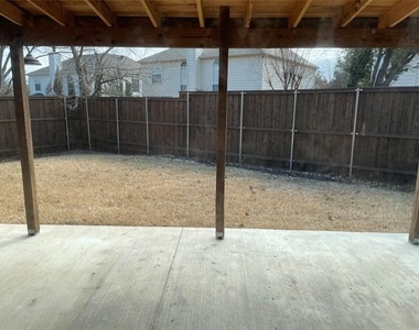 3403 Broadview Court - Photo Thumbnail 8