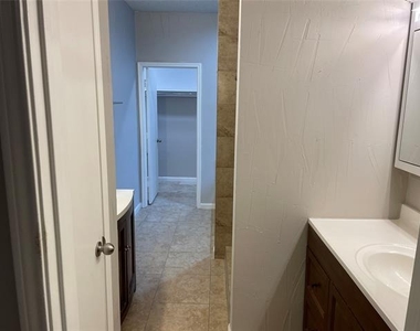 3403 Broadview Court - Photo Thumbnail 6