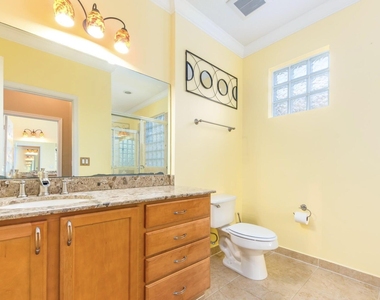 1088 Grove Park Circle - Photo Thumbnail 17
