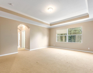 1088 Grove Park Circle - Photo Thumbnail 14