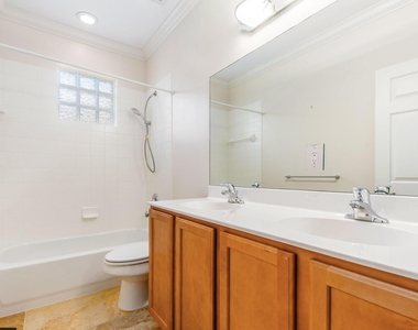 1088 Grove Park Circle - Photo Thumbnail 23