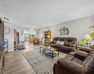 18407 N 132nd Avenue - Photo Thumbnail 6