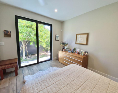 348 Balboa Street - Photo Thumbnail 16