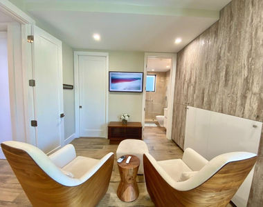 348 Balboa Street - Photo Thumbnail 12