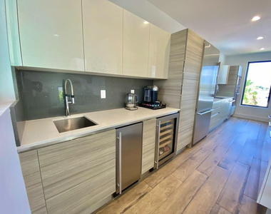 348 Balboa Street - Photo Thumbnail 50