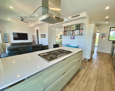 348 Balboa Street - Photo Thumbnail 55