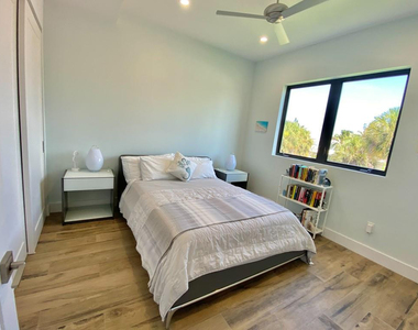 348 Balboa Street - Photo Thumbnail 35