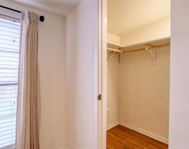315 E Avenue F - Photo Thumbnail 12