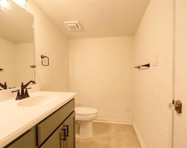 315 E Avenue F - Photo Thumbnail 26