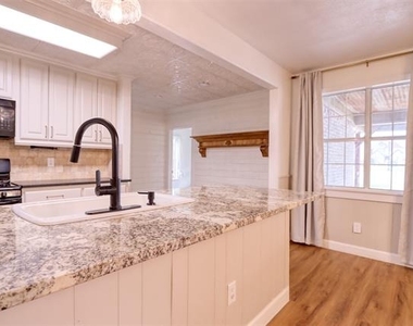 315 E Avenue F - Photo Thumbnail 17