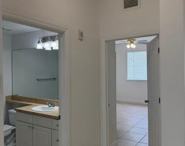 9905 Baywinds Boulevard - Photo Thumbnail 17