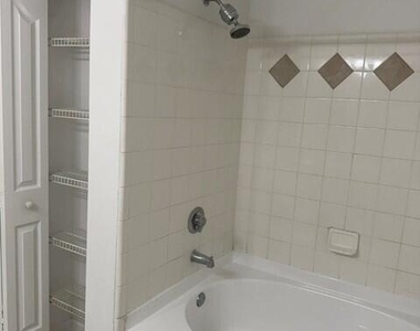 9905 Baywinds Boulevard - Photo Thumbnail 16