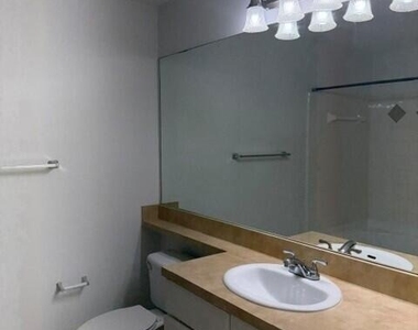 9905 Baywinds Boulevard - Photo Thumbnail 15
