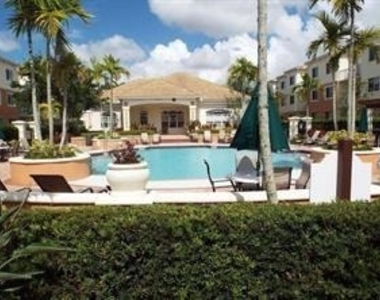 9905 Baywinds Boulevard - Photo Thumbnail 3