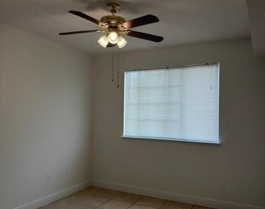 9905 Baywinds Boulevard - Photo Thumbnail 13