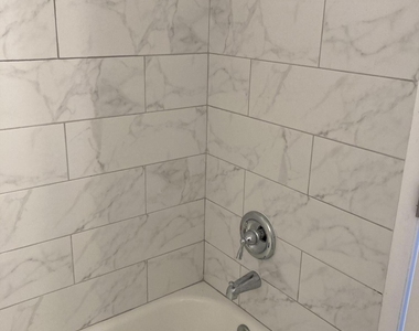 2501 Riverside Drive - Photo Thumbnail 2