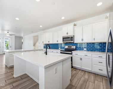 1632 E Lowell Avenue - Photo Thumbnail 9
