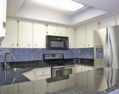 3935 Village Drive - Photo Thumbnail 7