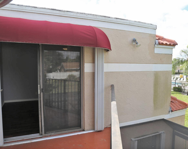 3935 Village Drive - Photo Thumbnail 15