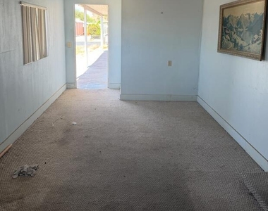131 N 88th Way - Photo Thumbnail 7