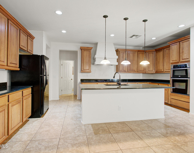 1922 S Sunnyvale Avenue - Photo Thumbnail 2