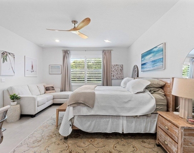 1991 Ne Ocean Dunes Drive - Photo Thumbnail 2