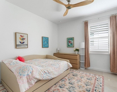 1991 Ne Ocean Dunes Drive - Photo Thumbnail 11