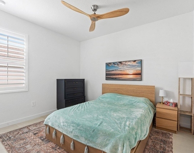 1991 Ne Ocean Dunes Drive - Photo Thumbnail 9