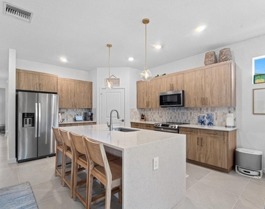 1991 Ne Ocean Dunes Drive - Photo Thumbnail 17